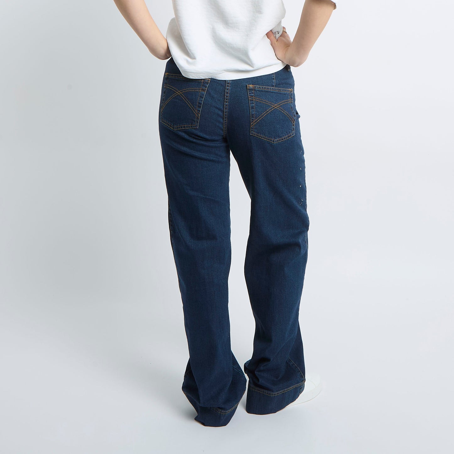 Wide Leg Mid Waist Jeans - UK 10