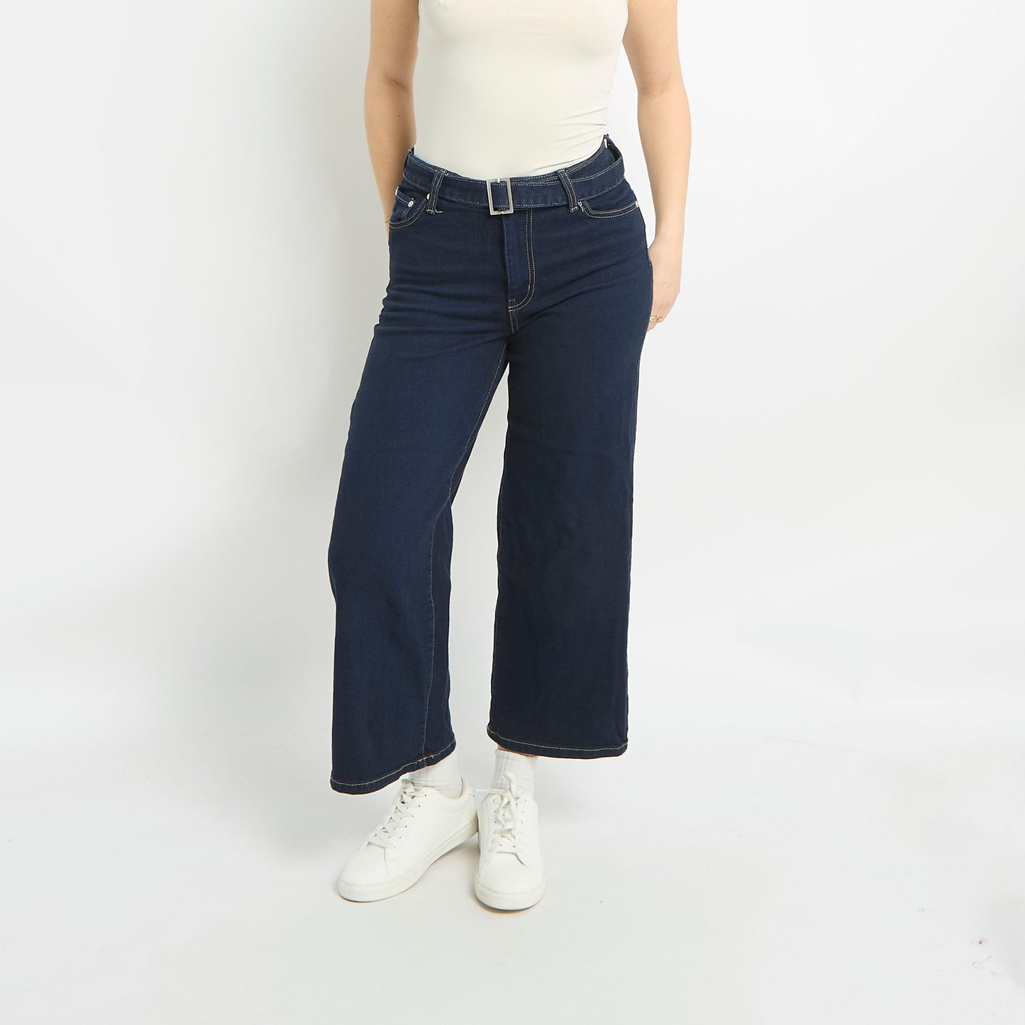 High Waisted Wide Leg Jeans With Belt - UK 10