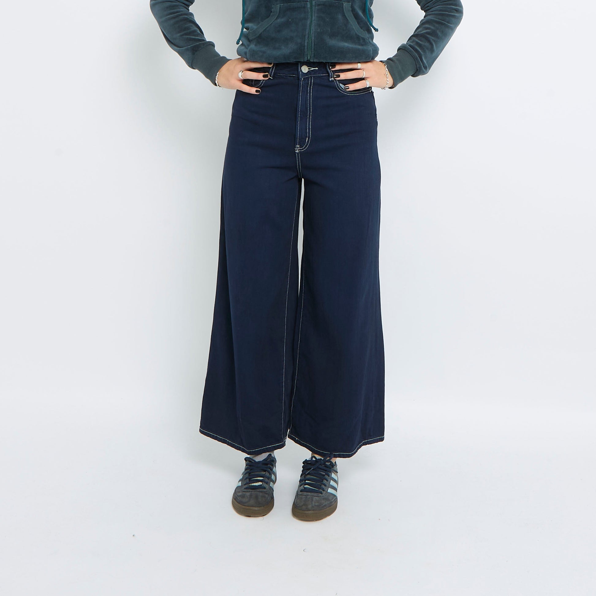 Contrast Stitch Wide Leg Jeans - UK 6