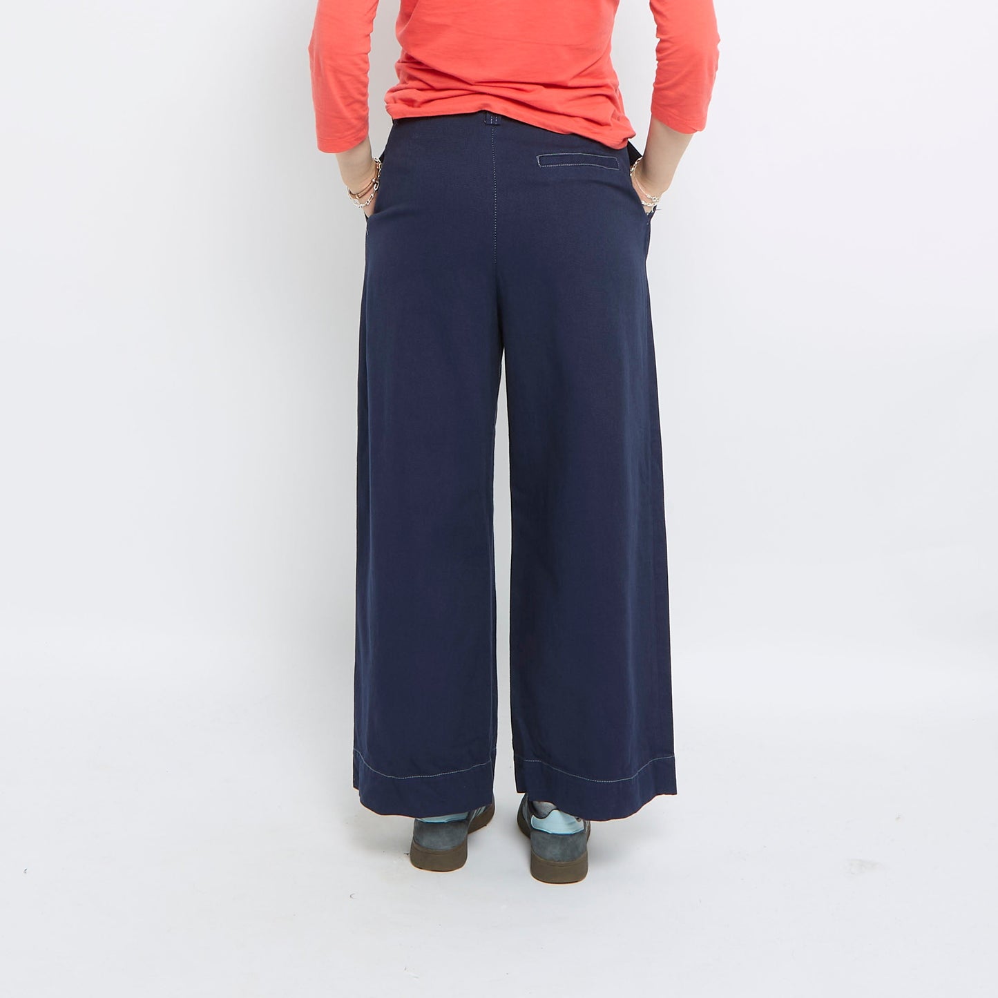 Wide Leg Tailored Jeans - UK 8