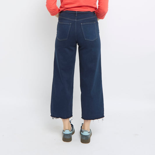 Contrast Stitch Wide Leg Raw Hem Jeans - UK 8