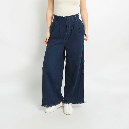 Distressed Hem Wide Leg Jeans With Pleats - UK 8