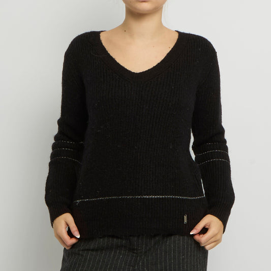 Guess Low V Neck Knitted Jumper - UK 12