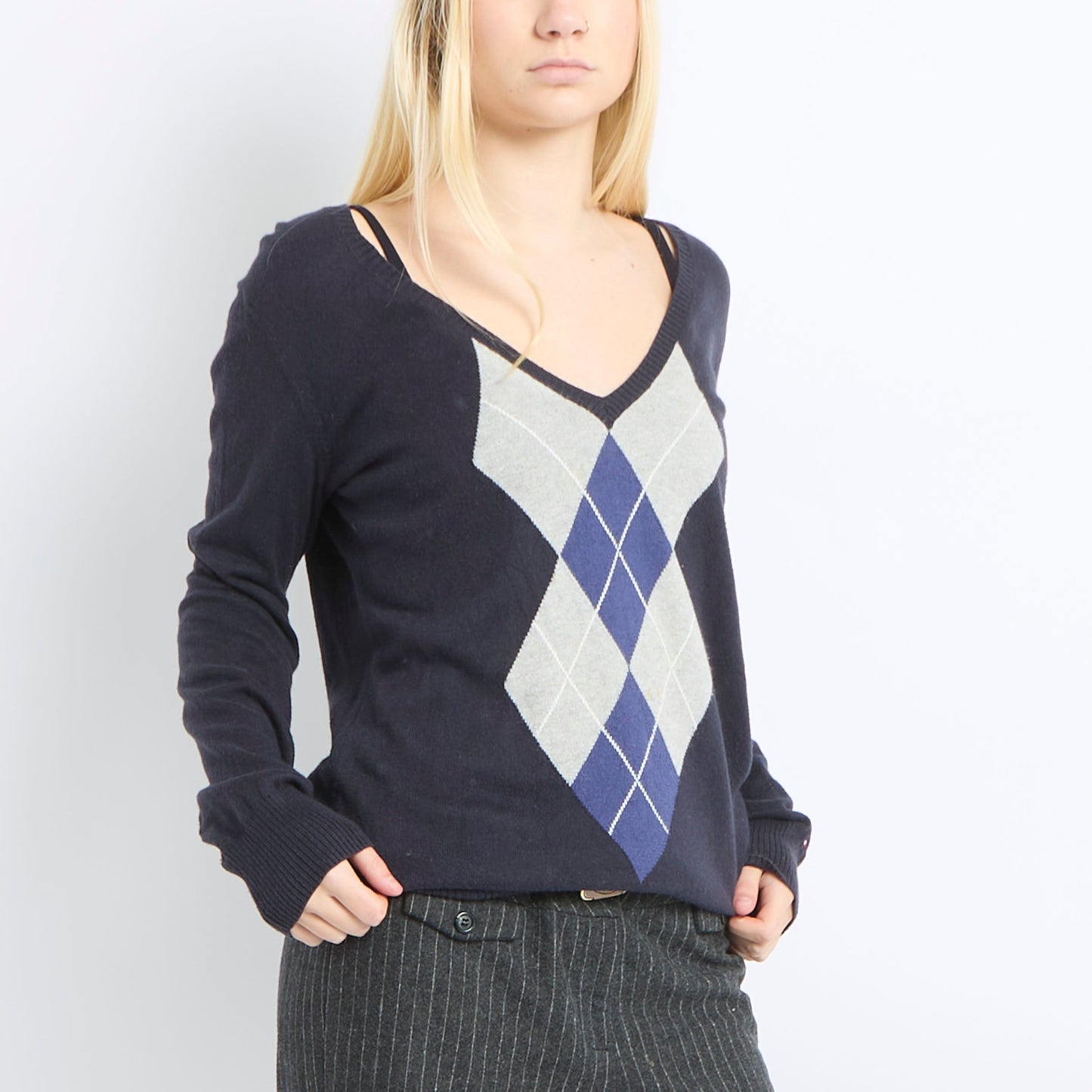 V-Neck Fine Knit Sweater - UK 12