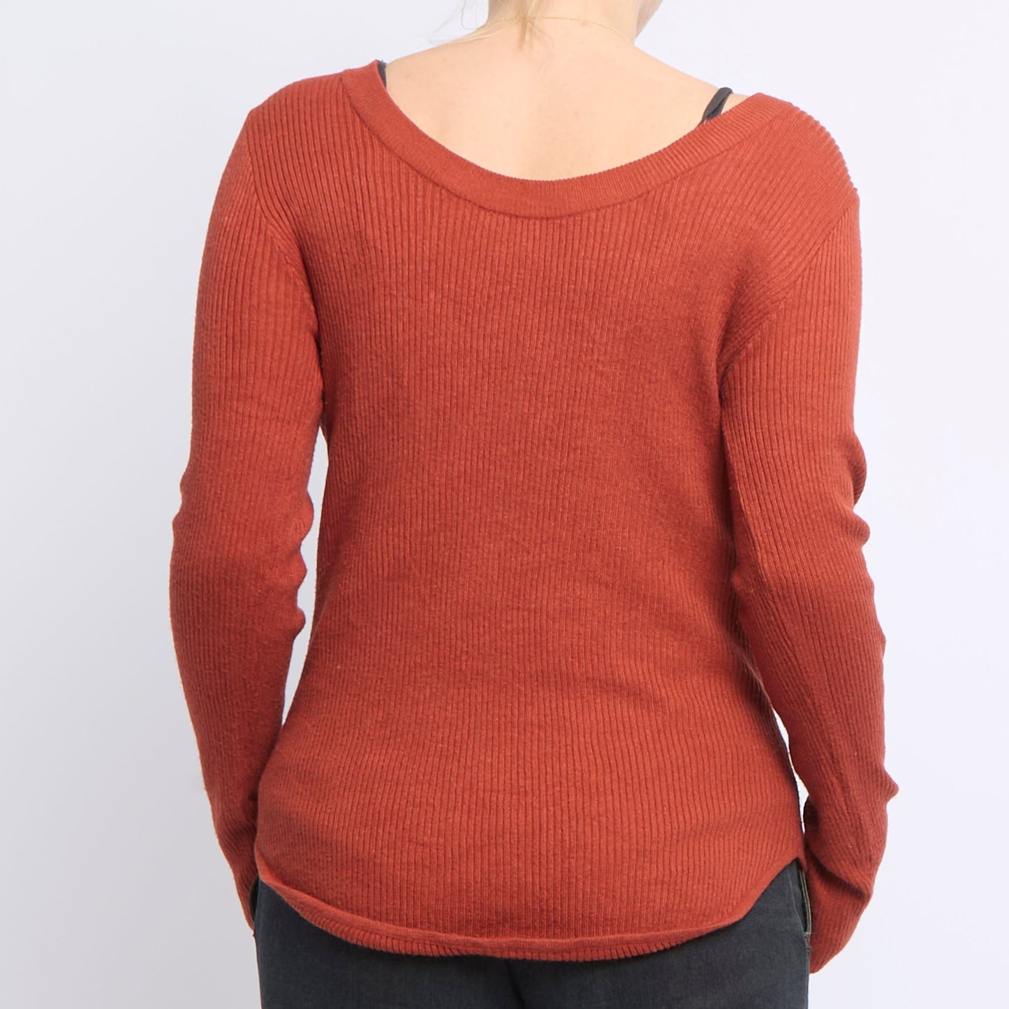 Roundneck Fine Ribbed Openc Back Sweater - UK 14