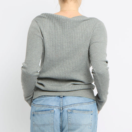 Ribbed V-Neck Knitted Top - UK 14