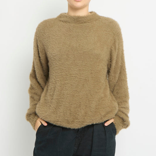 Fluffy Knit Round Neck Sweatshirt- UK 16