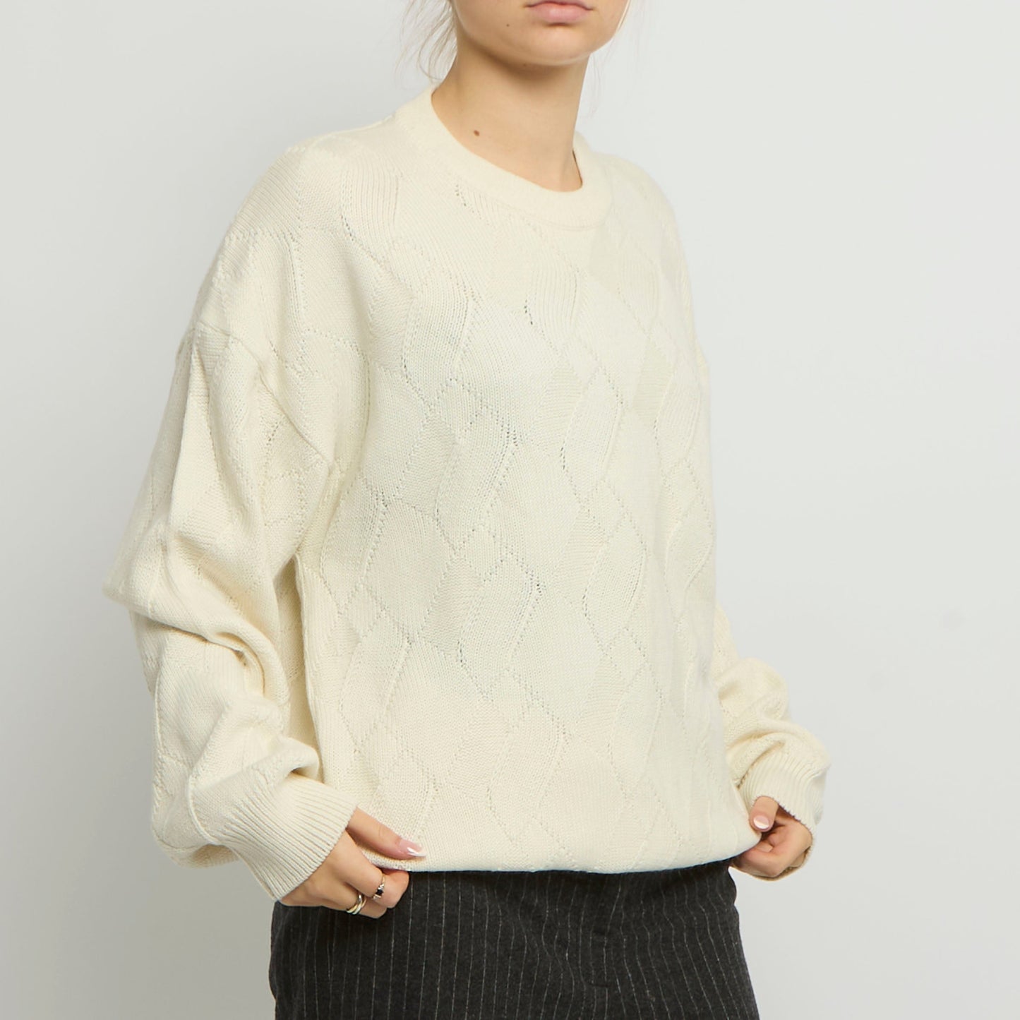 Round Neck Chunky Knitted Jumper - UK 16