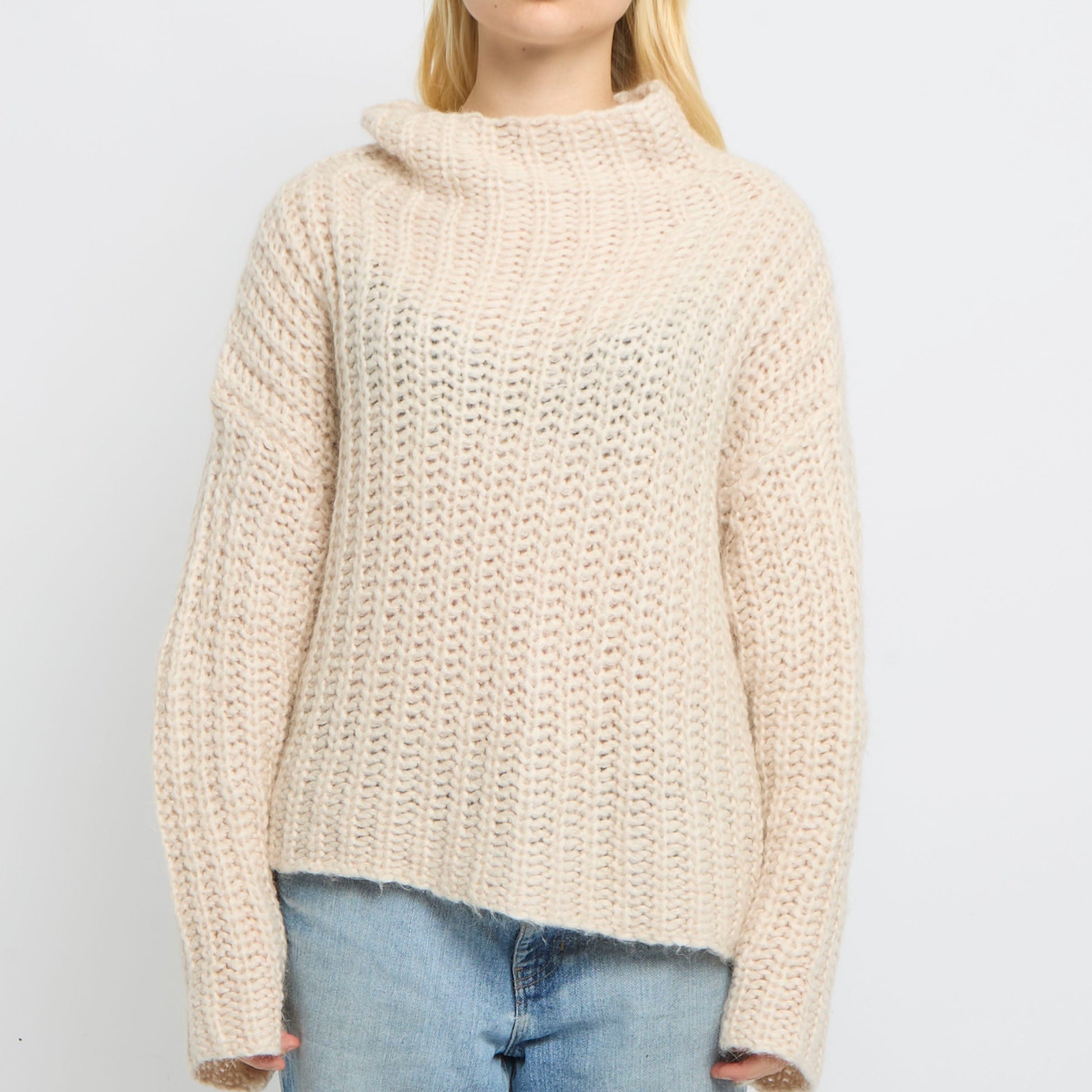 Wide Neck Batwing Wide Knit Jumper - UK 18