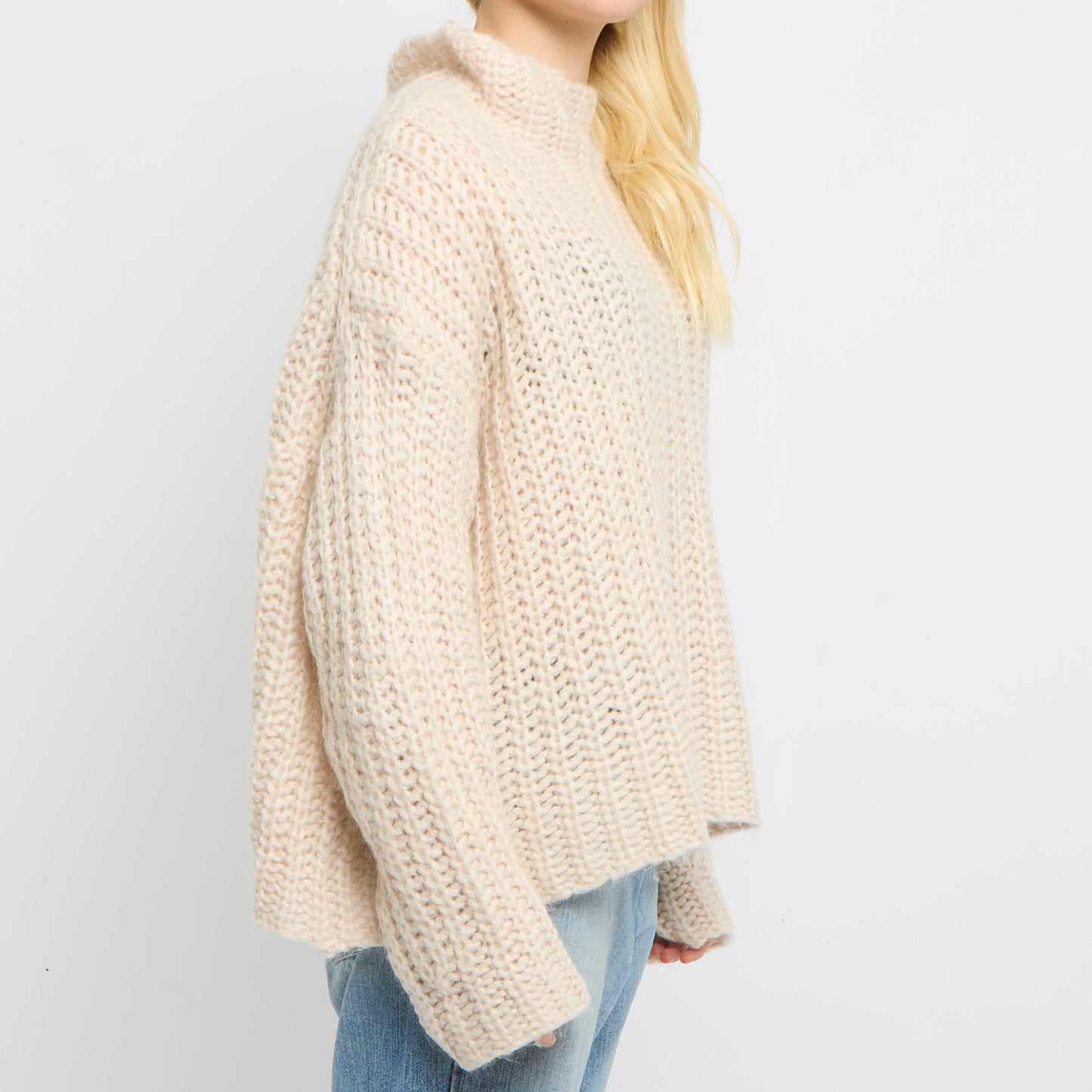 Wide Neck Batwing Wide Knit Jumper - UK 18