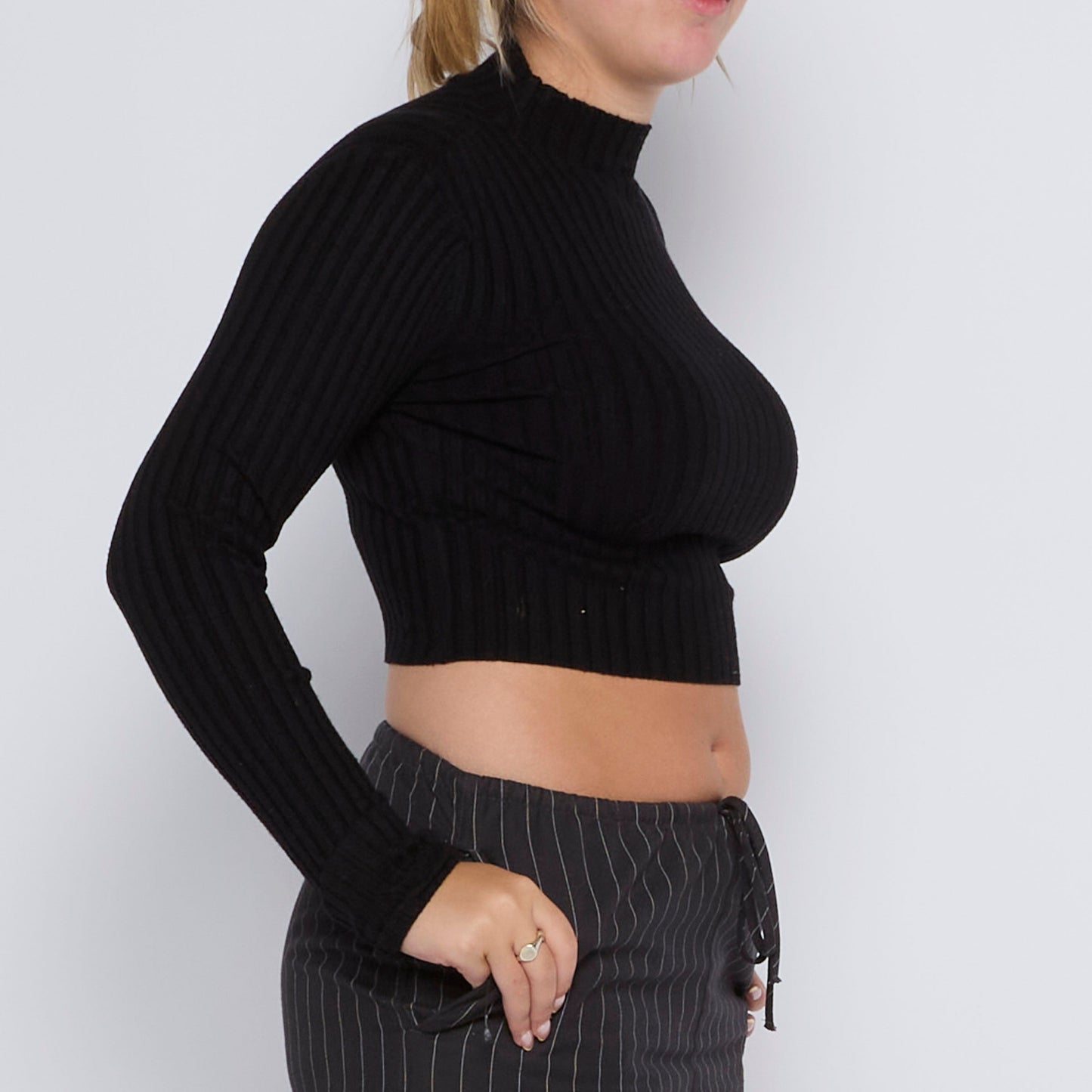 Ribbed Turtleneck Cropped Top - UK 6