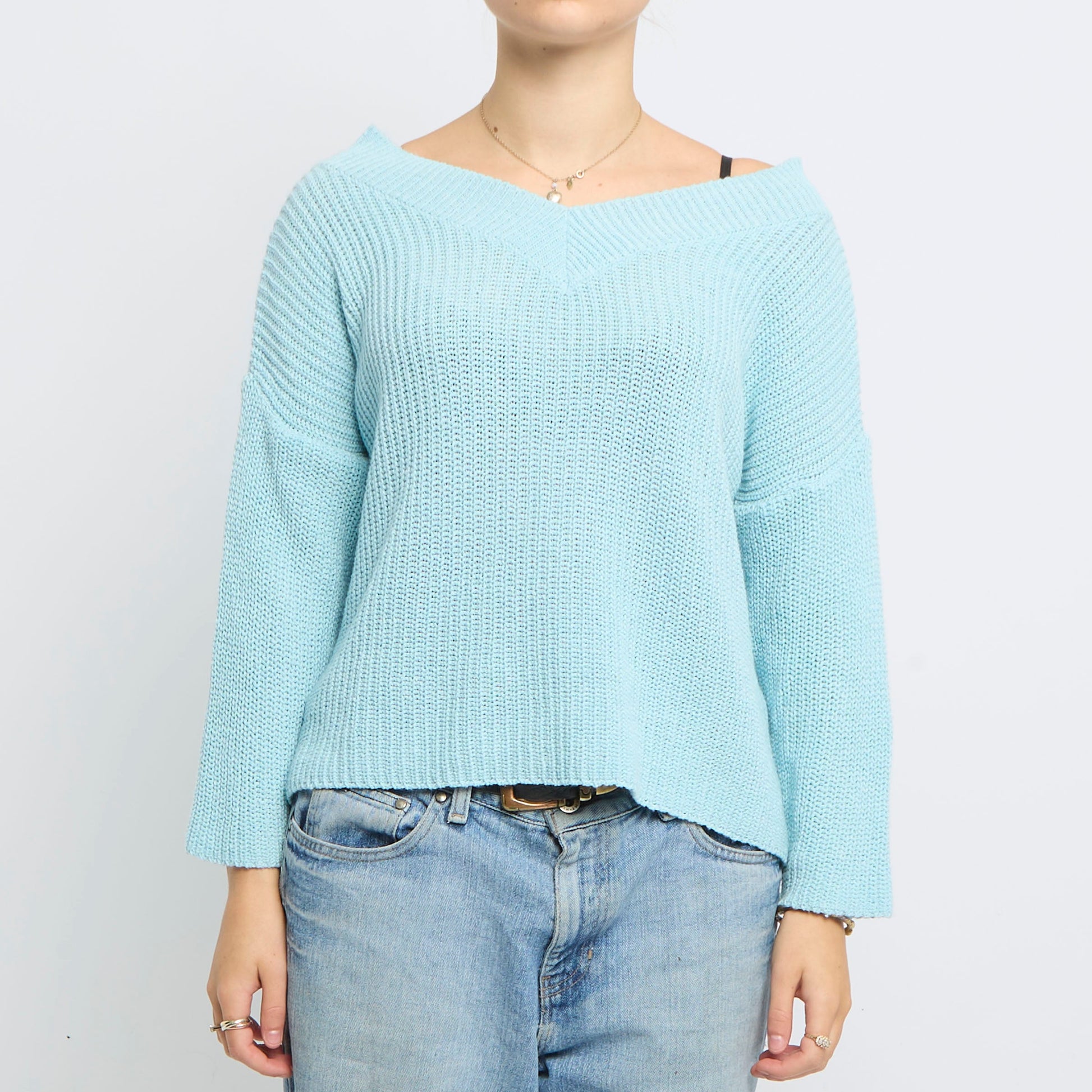 Heavy Knit V-Neck Sweater - UK 8