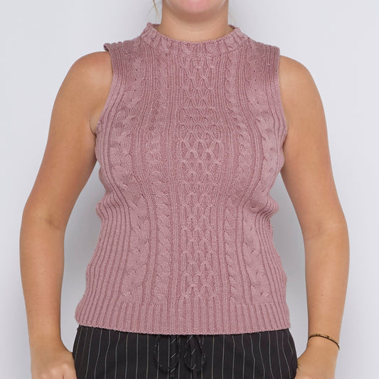 Sleaveless Cableknit Sweater Vest  - UK 8