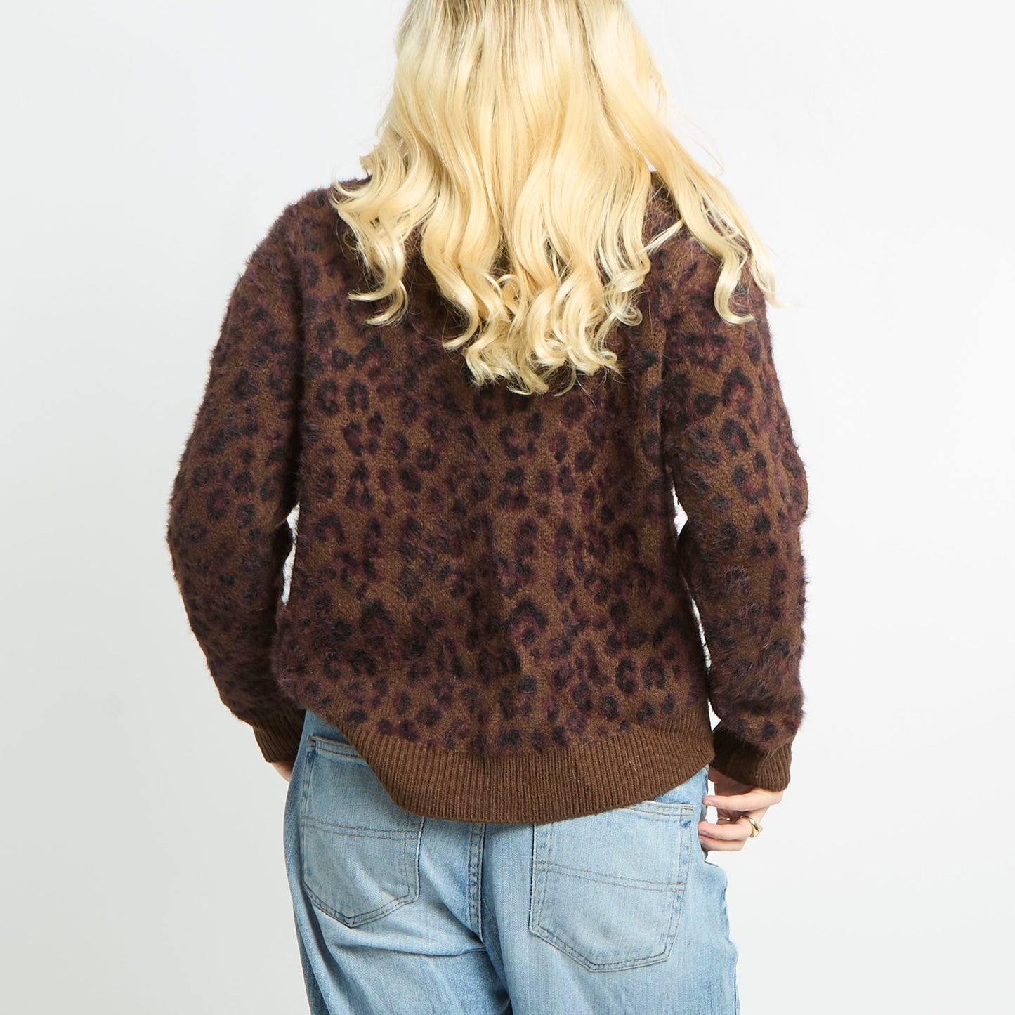 Fluffy Leopard Jumper With Ribbed Cuffs - M