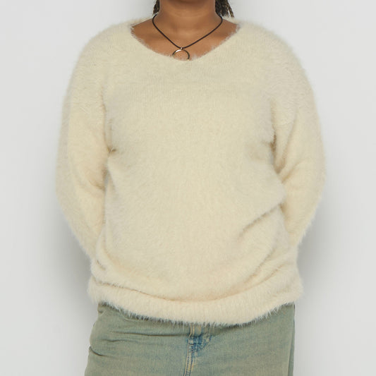 Womens Cinema Club V-Neck Frayed Fluffy Jumper - M