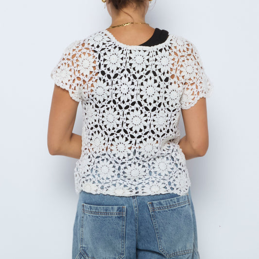 Crochet Cap Sleeve Scalloped Hem Top - S