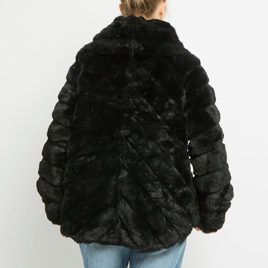 Faux Fur Collarless Jacket - UK 14