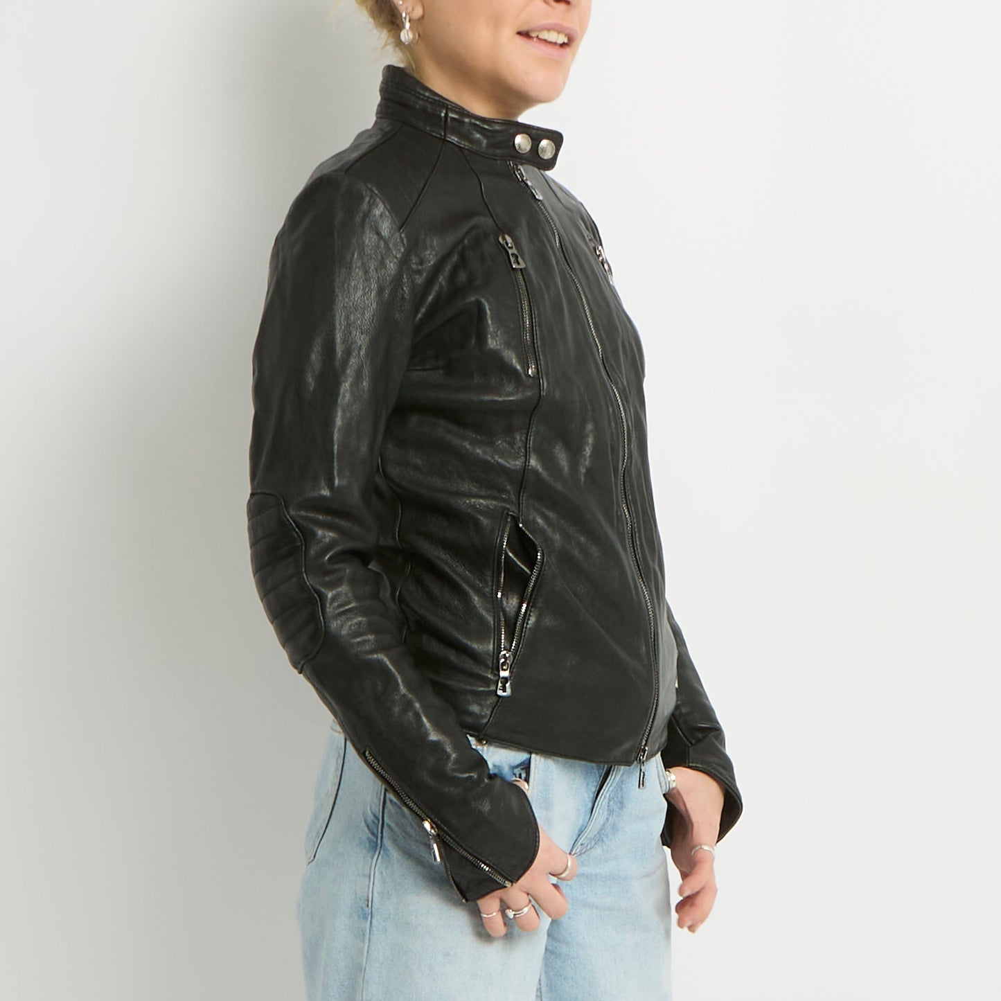 Biker Style Fitted Leather Jacket - UK 6