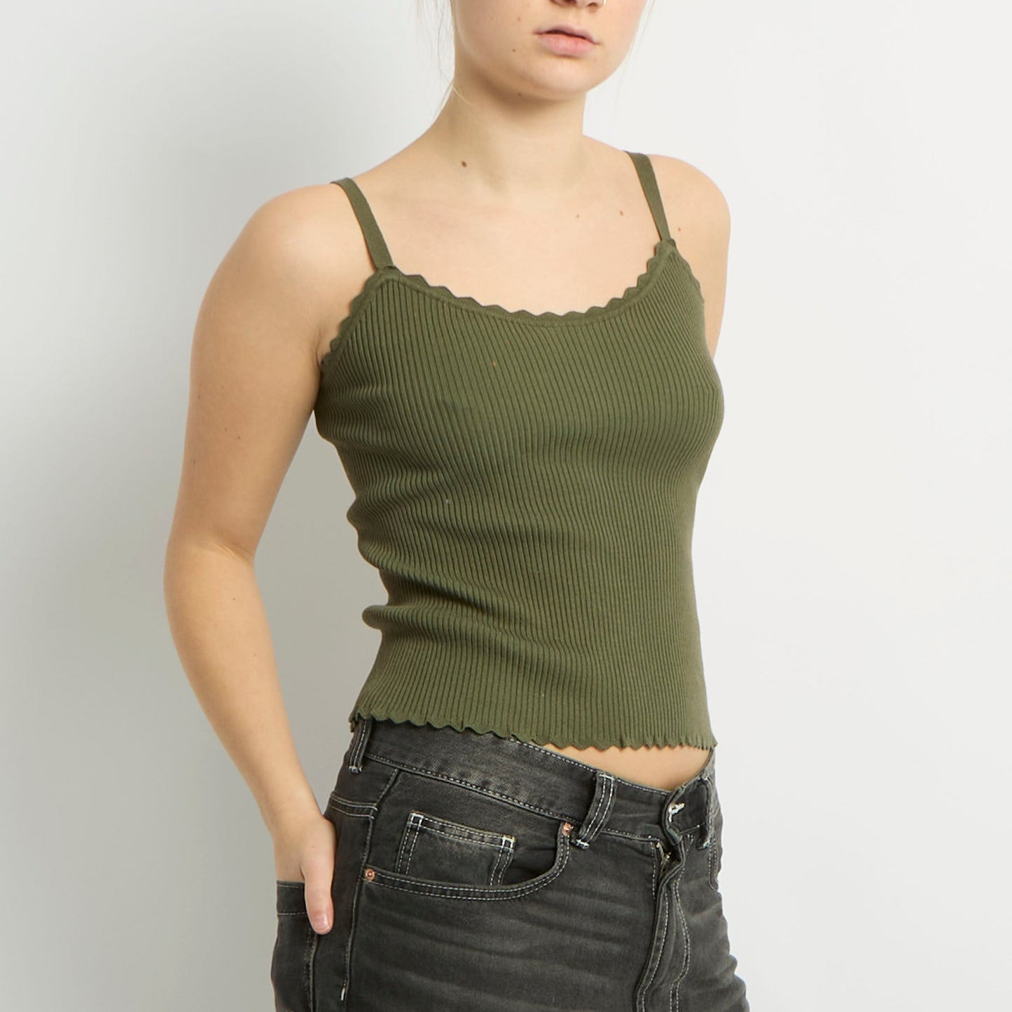 Scallop Neckline knitted Tank Top - UK 6