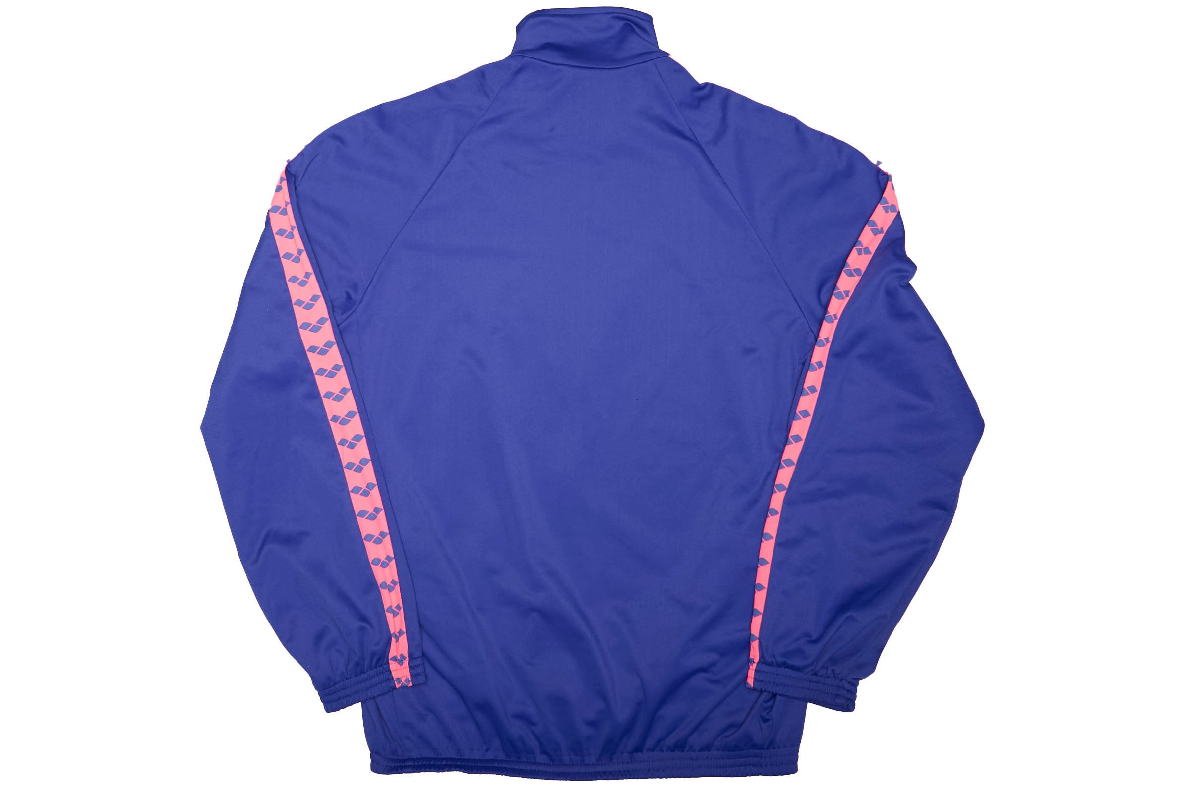 Arena track outlet jacket