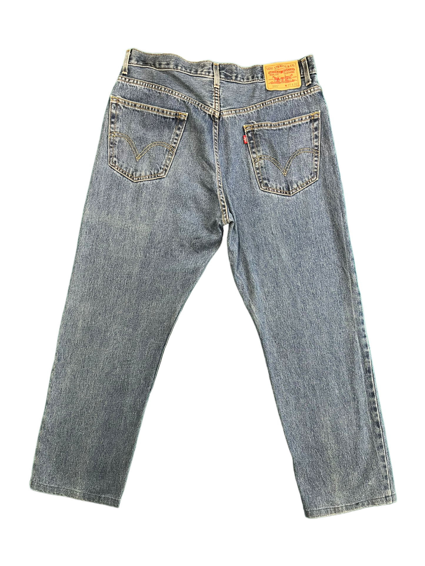 Mens Darkwash Levis Jeans - Waist 36" Length 30"