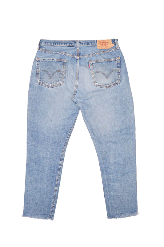 Jeans de corte recto rasgados con parche Levis con botones - Ancho 36" Largo 36"